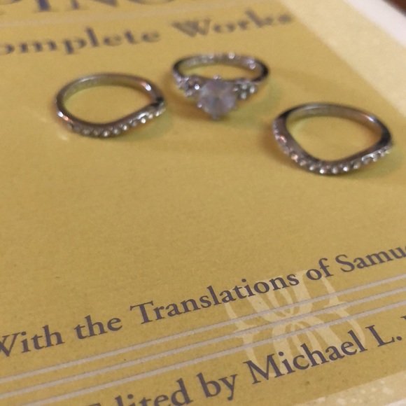 Gifted-Three piece sterling and zirconium ring - Picture 3 of 3